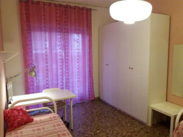 Foto Camera ammobiliata Rione Alto zona ospedaliera