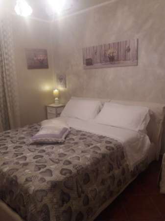 Foto CAMERA ARREDATA/PENSIONE COMPLETA/affitti brevi