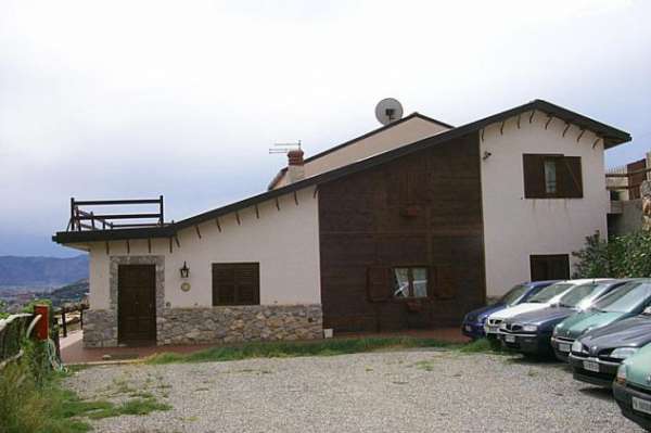 Foto camera con bagno ed angolo cottura a Partanna Mondello