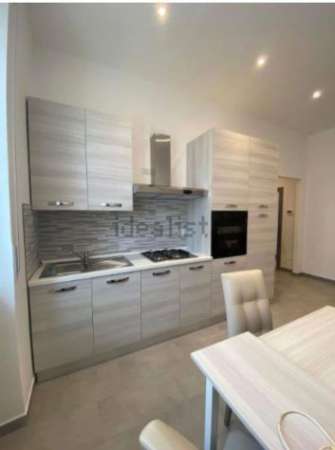 Foto camera in affitto in appartamento