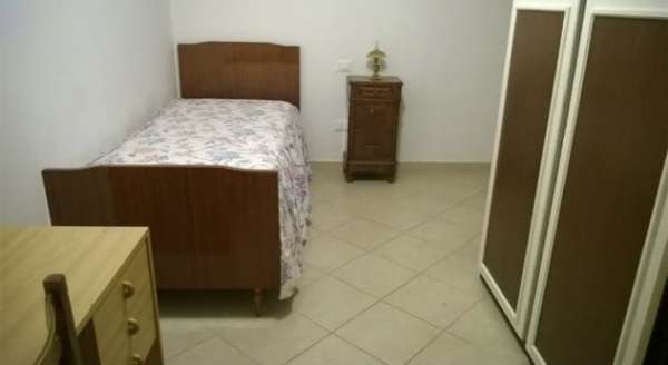 Foto Camera in affitto per studentessa