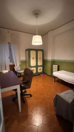 Foto camera in affitto per studentesse vomero