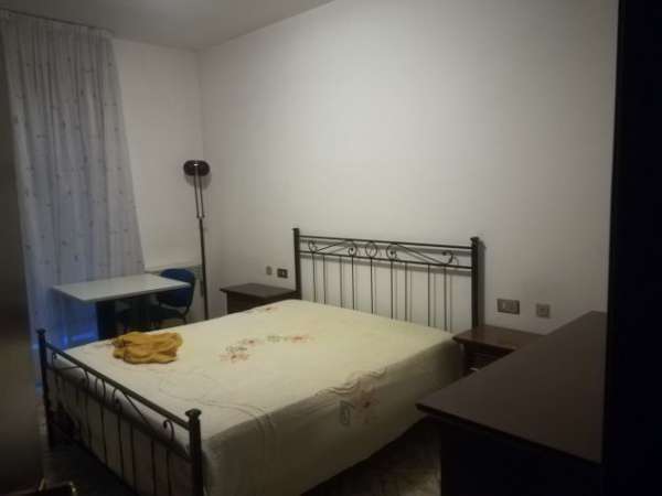 Foto CAMERA IN APPARTAMENTO A PADERNO DUGNANO MI