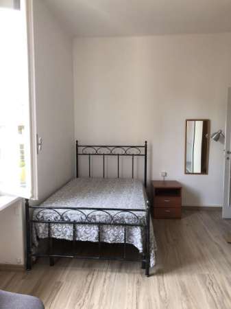 Foto Camera in appartamento condiviso_ Parma Centro
