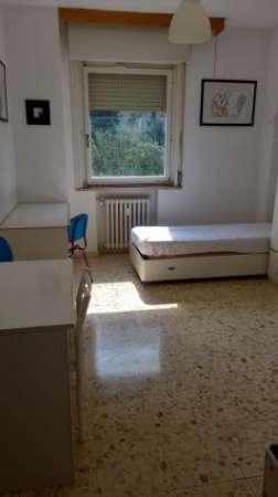 Foto Camera in via Bonconte da Montefeltro, 56