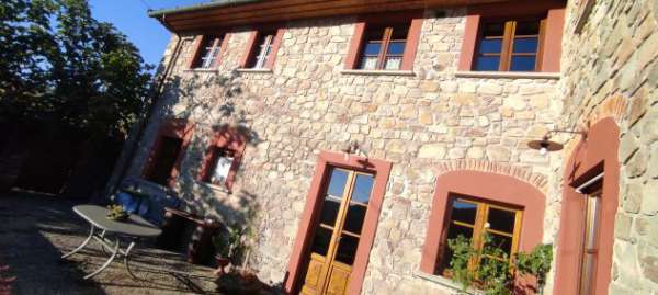 Foto camera matrimoniale con bagno privato e accesso separato