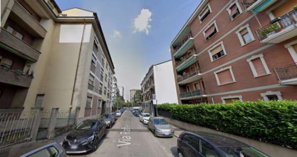 Foto Camera MATRIMONIALE con BAGNO PRIVATO e POSTO AUTO - Seregno MB