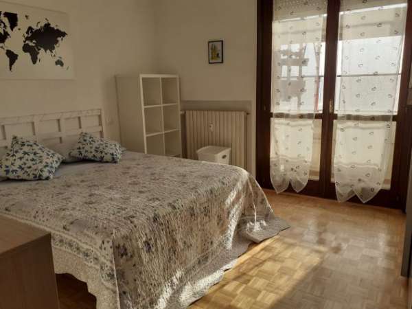 Foto Camera matrimoniale uso singola per STUDENTESSA  Via Luigi Pellizzo Padova