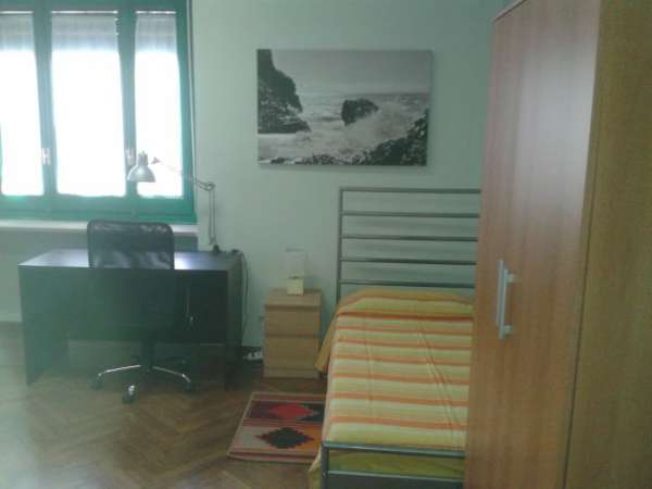 Foto camera singola  a pochi mt. dal Politecnico