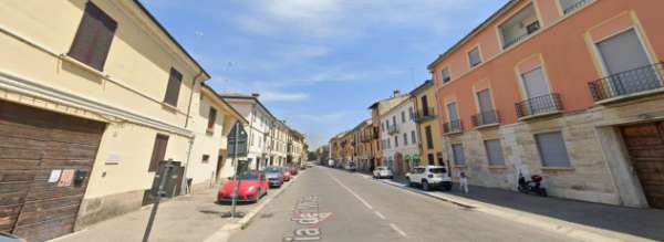 Foto Camera SINGOLA a POCHI MINUTI dal CENTRO STORICO