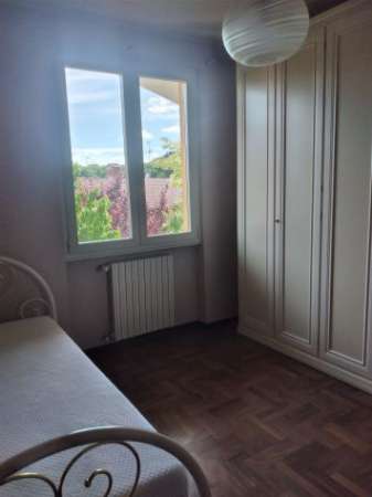 Foto Camera singola arredata con bagno privato a Brescia-Est