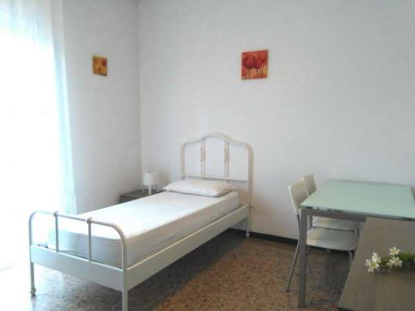 Foto Camera singola con balcone a pochi passi da S2-S4 / M3