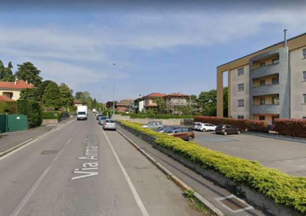 Foto Camera singola con posto auto e giardino - Besana