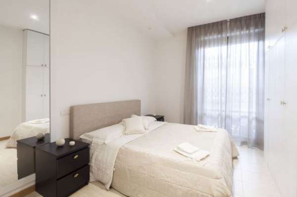 Foto camera singola in appartamento femminile