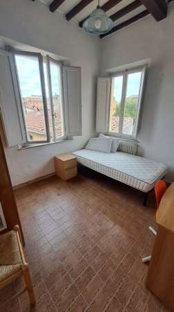 Foto Camera singola in centro storico per studentessa