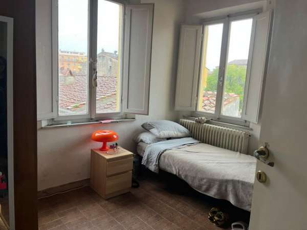 Foto Camera singola in centro storico per studentessa