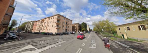 Foto Camera SINGOLA in Quadrilocale RISTRUTTURATO