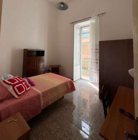 Foto camera singola per stud.ssa al Vomero/Piazza Vanvitelli