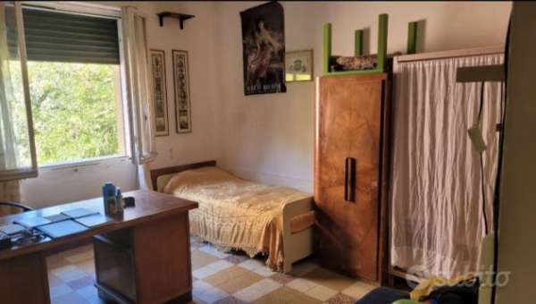 Foto Camera Singola per studente preferibilmente Erasmus,e/o comunque persona educata