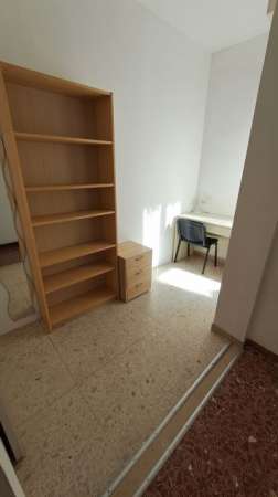 Foto Camera singola polo Fibonacci per studentessa