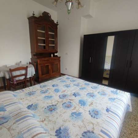 Foto CAMERA SINGOLA PORTA SARAGOZZA