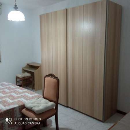 Foto CAMERA SINGOLA SOLO A STUDENTESSA O LAVORATRICE