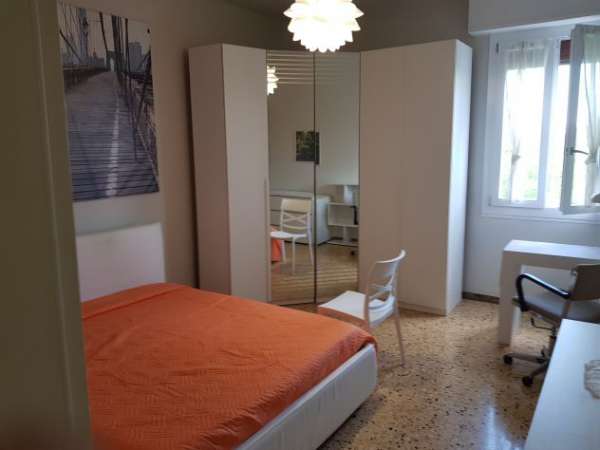 Foto Camere arredate Modena Buon Pastore