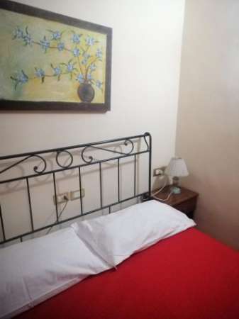 Foto Camere In Zona Corso Italia Inn , giornalmente o Ad Ore