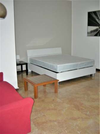 Foto CAMERE SINGOLE PER STUDENTESSE UNIVERSITARIE  VICINO  UNIBG - BERGAMO