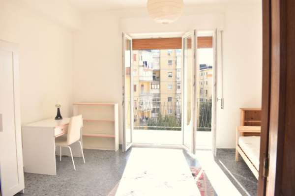 Foto Camere singole zona Arenella