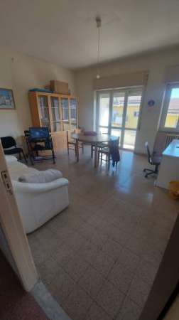 Foto Campobasso centro, 2 singole in appartamento per 4