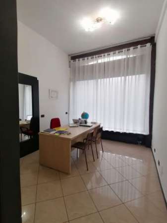 Foto CANEGRATE affittasi/vendesi  ufficio /negozio C1 termoautonomo