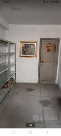 Foto CANTINA AD USO MAGAZZINO DI 12 MQ