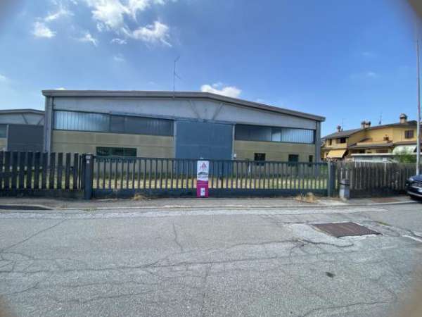 Foto Capannone / Fondo in affitto a Castiglione d'Adda
