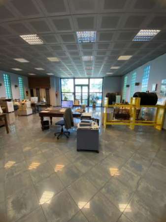 Foto Capannone / Fondo in affitto a Pizzighettone