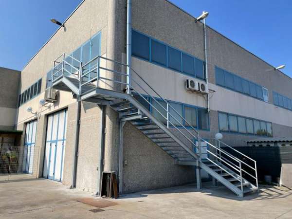 Foto Capannone artigianale industriale