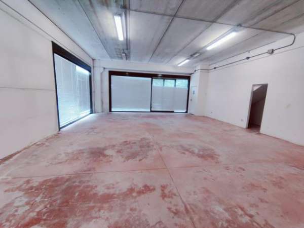 Foto Capannone commerciale in affitto a Cascina 100 mq  Rif: 1347126