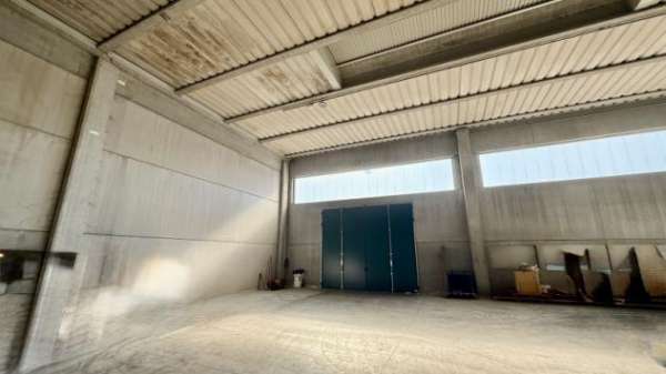 Foto Capannone deposito di 1150mq