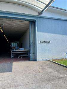 Foto Capannone in Affitto, 2 Locali, 480 mq, Mozzecane