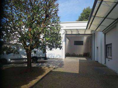 Foto Capannone in Affitto, 3 Locali, 400 mq, Costa Masnaga