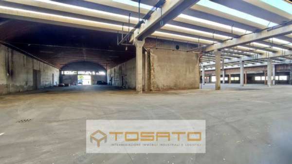 Foto Capannone in Affitto a Bovolone