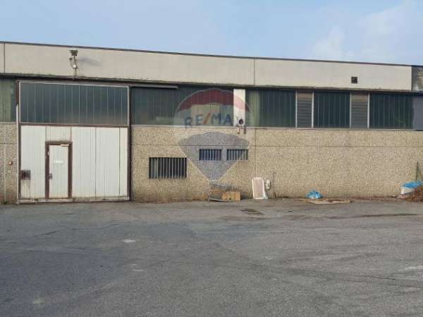 Foto Capannone in affitto a Calusco D'Adda - 1 locale 360mq