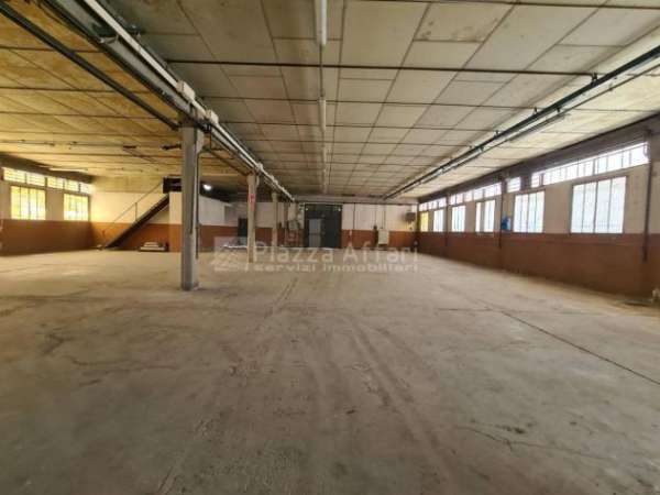 Foto Capannone in affitto a Cavriago - 1 locale 1121mq