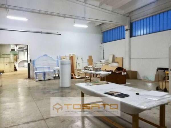 Foto Capannone in Affitto a Isola Rizza