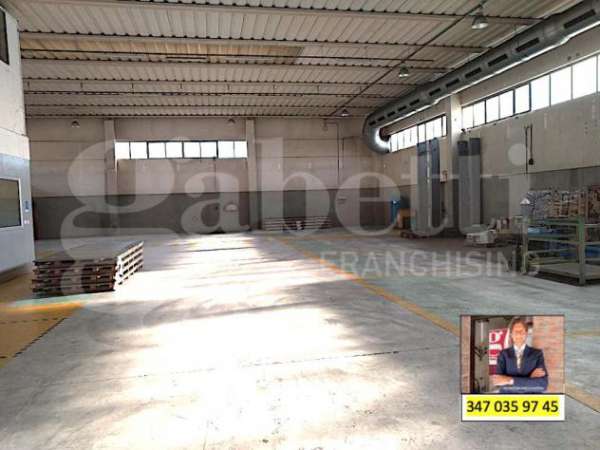 Foto Capannone in affitto a Preganziol - 5 locali 1650mq