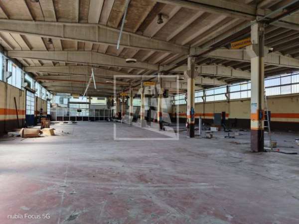Foto Capannone in affitto a Reggio nell'Emilia, Carrozzone