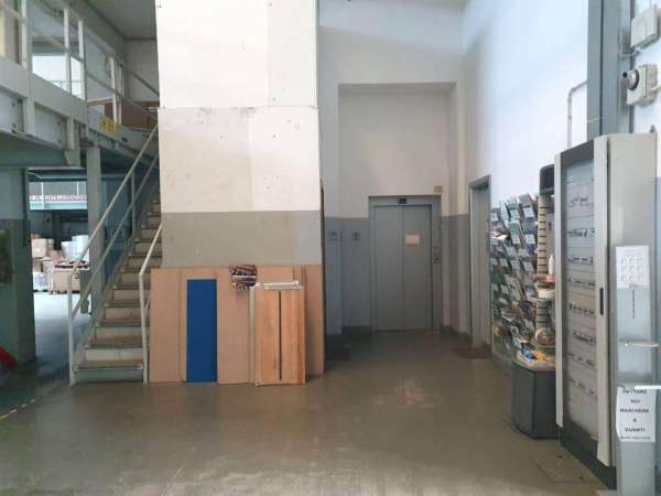 Foto Capannone in Affitto a Sesto San Giovanni