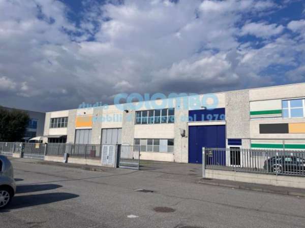 Foto Capannone in affitto a Treviolo - 1 locale 500mq