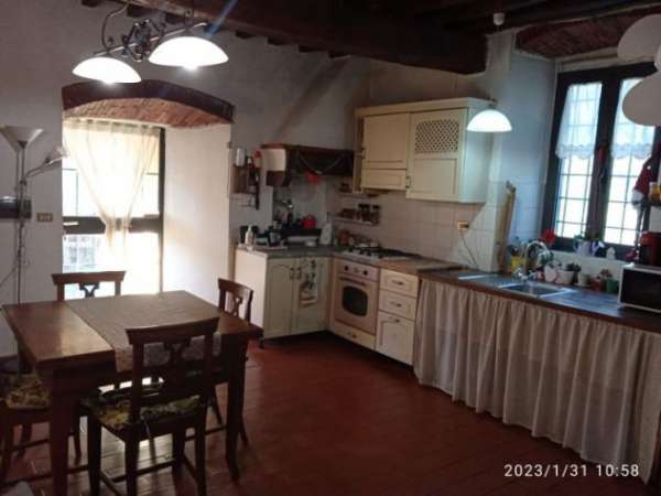 Foto CARMIGNANO COLLINARE - loc. Verghereto