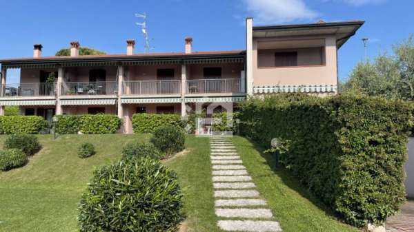Foto Casa Bi - Trifamiliare in Affitto a Soiano del Lago Soiano del Lago